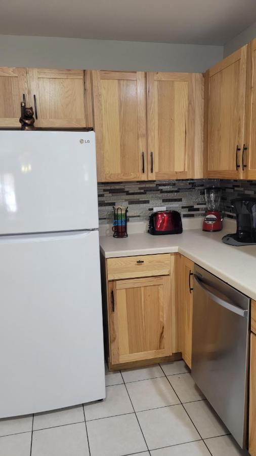 2Br Rustic Villa Utica Luaran gambar