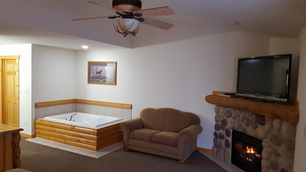 2Br Rustic Villa Utica Luaran gambar