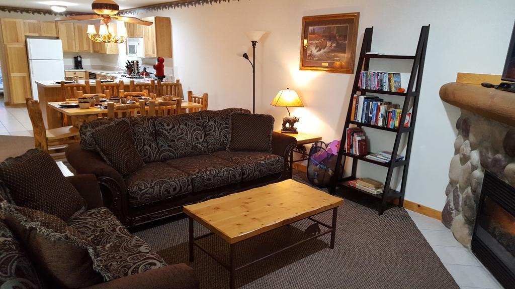 2Br Rustic Villa Utica Luaran gambar