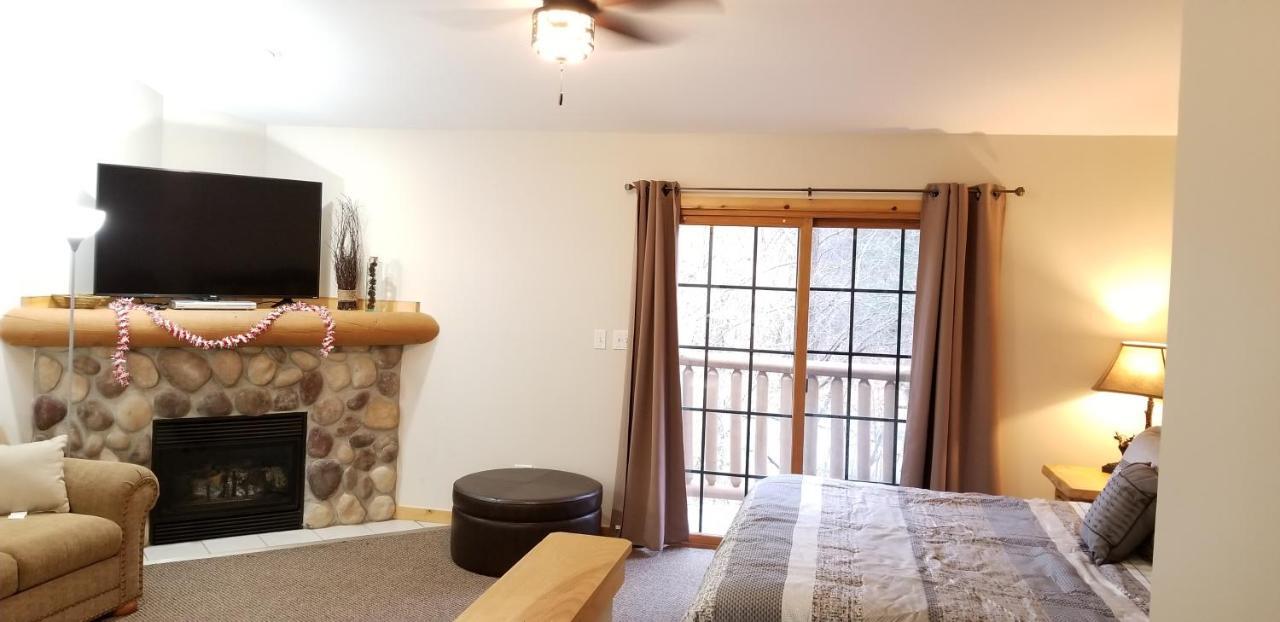 2Br Rustic Villa Utica Luaran gambar